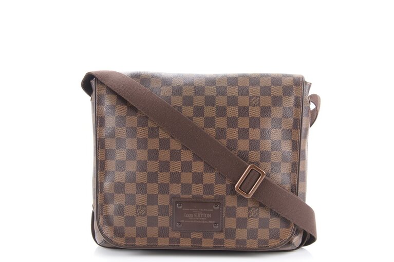 Louis-Vuitton-Damier-Ebene-Brooklyn-MM-Messenger-Bag-N51211