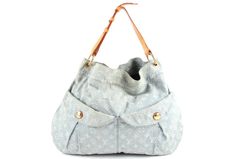 Louis-Vuitton-Monogram-Denim-Daily-GM-Shoulder-Bag-M40492