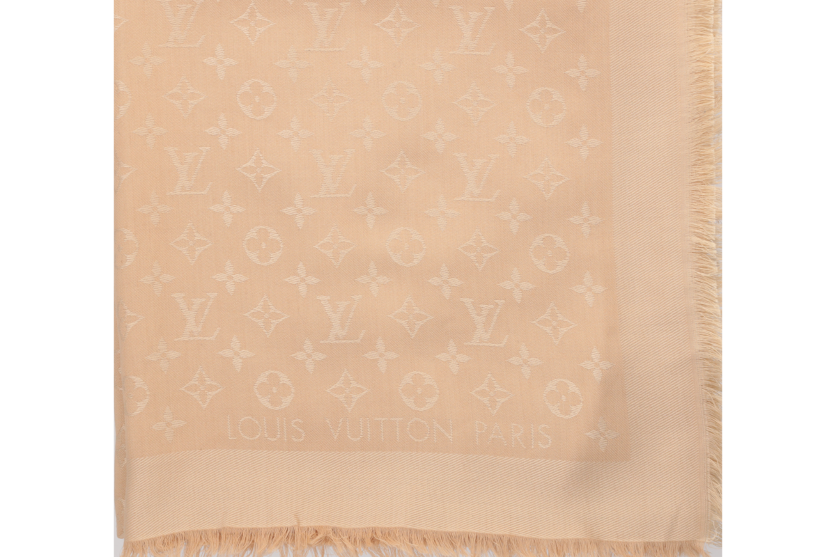 Louis Vuitton Monogram Perforated Samur Clutch – Jadore Couture