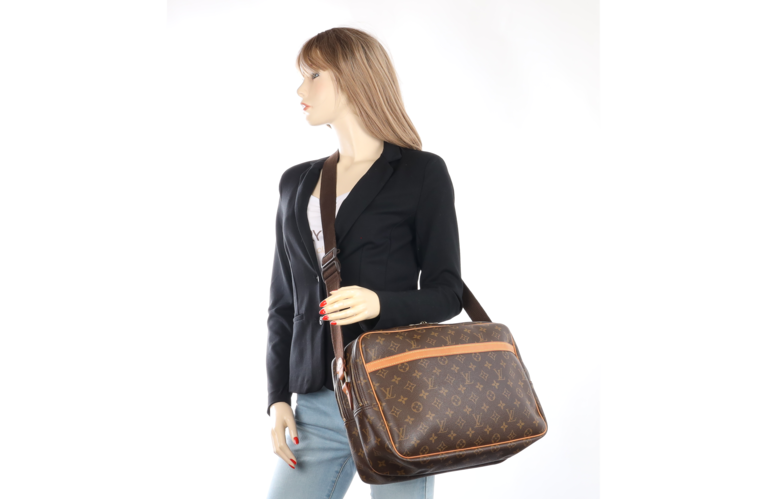 Louis Vuitton Monogram Canvas Reporter GM M45252 Shoulder Bag w/Storage Bag